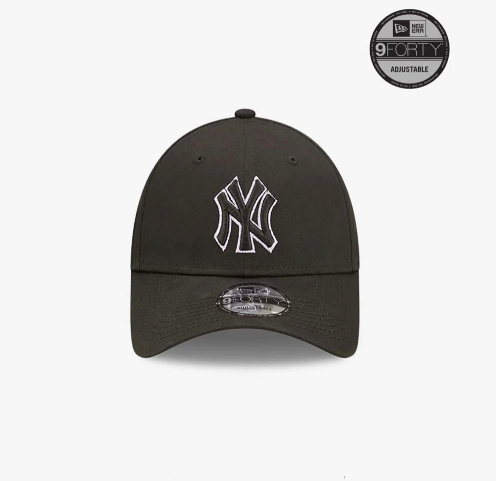 9FORTY NEW YORK YANKEES TEAM OUTLINE CAP