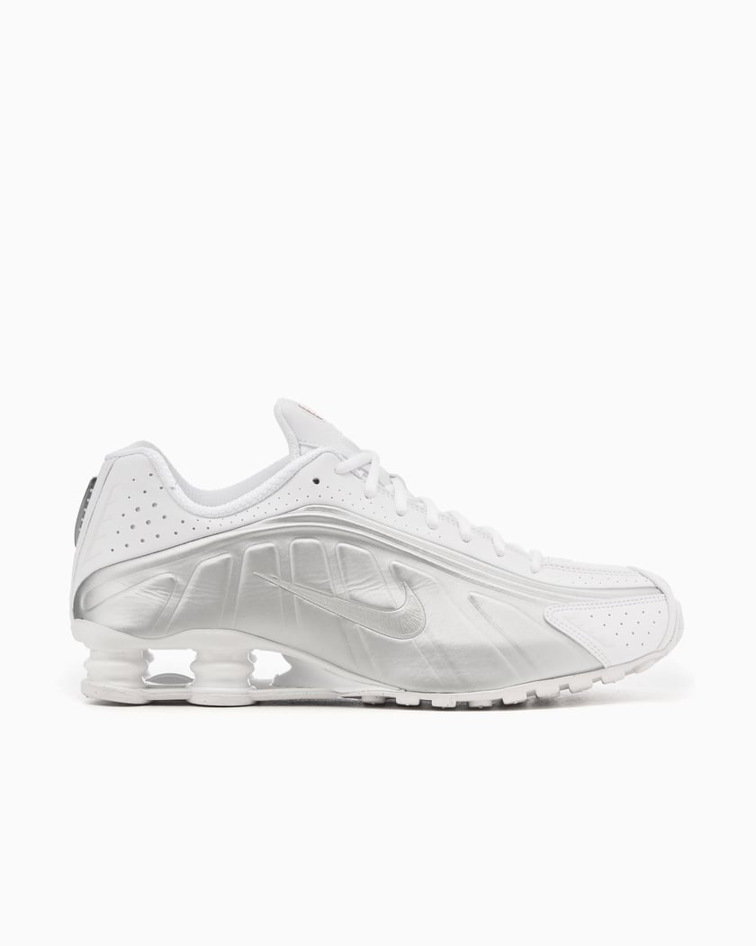 Shox R4 HQ1988 101 NIKE