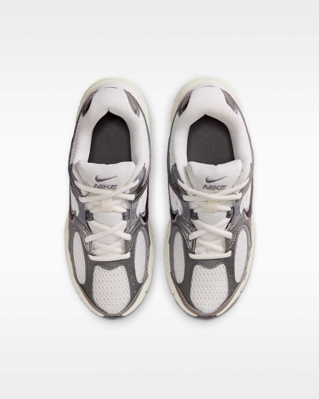 V5 Rnr (GS) HQ6411 003 NIKE