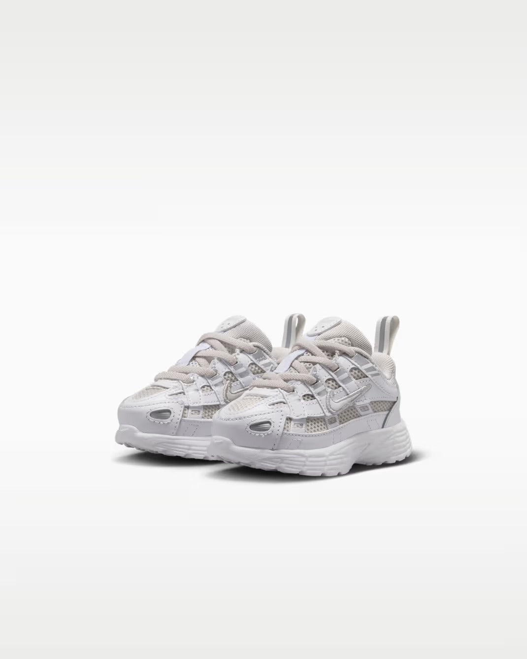 Nike P-6000 IO4646 017 NIKE