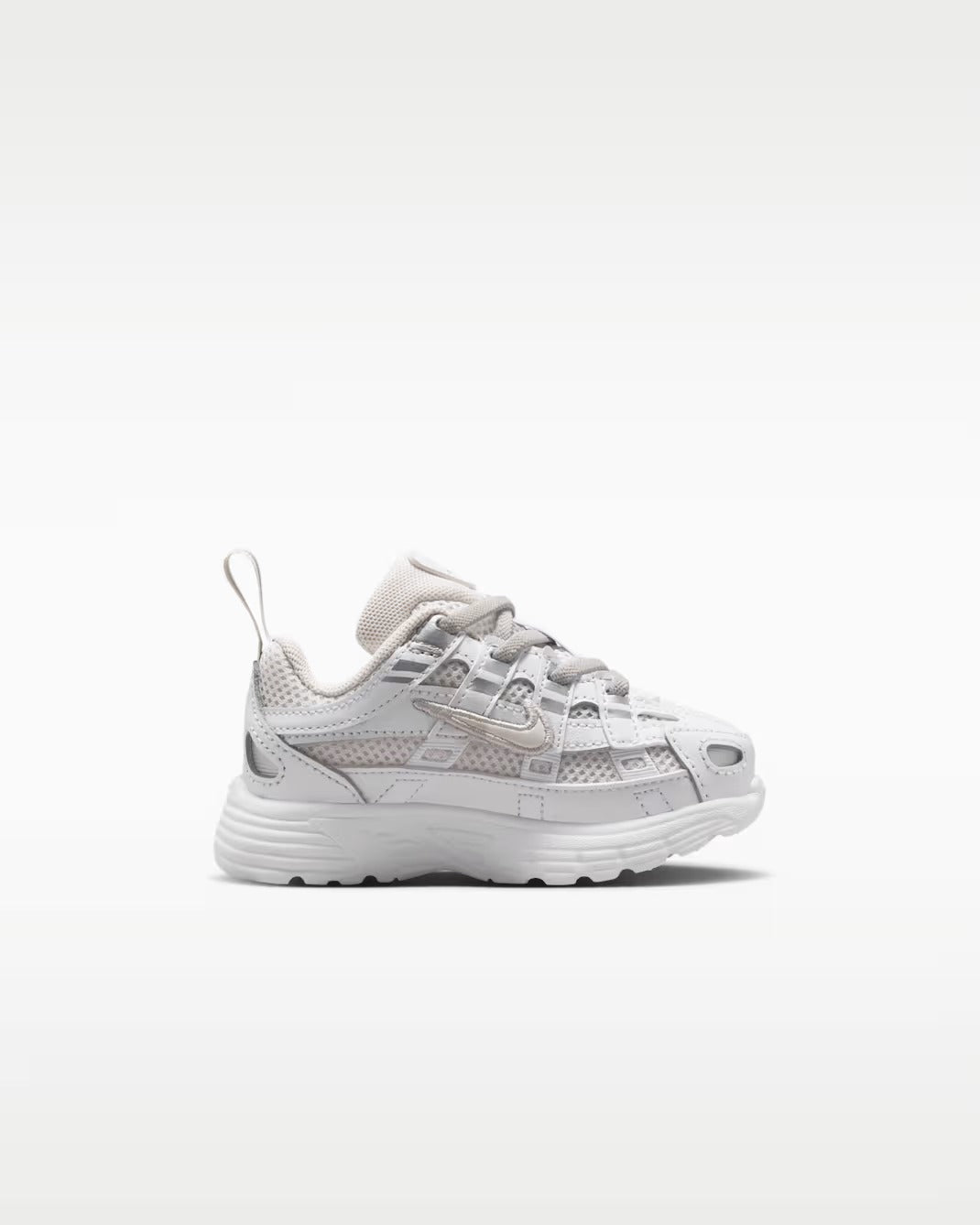 Nike P-6000 IO4646 017 NIKE