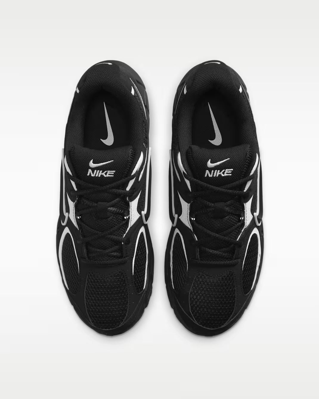 Nike V5 RNR IO7835 001 NIKE