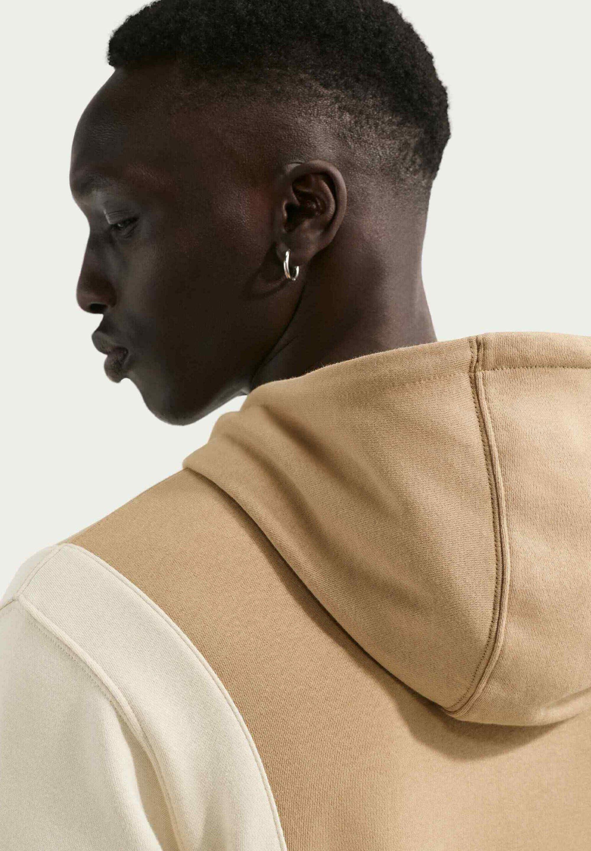 Sportswear Club HV1165 297 NIKE