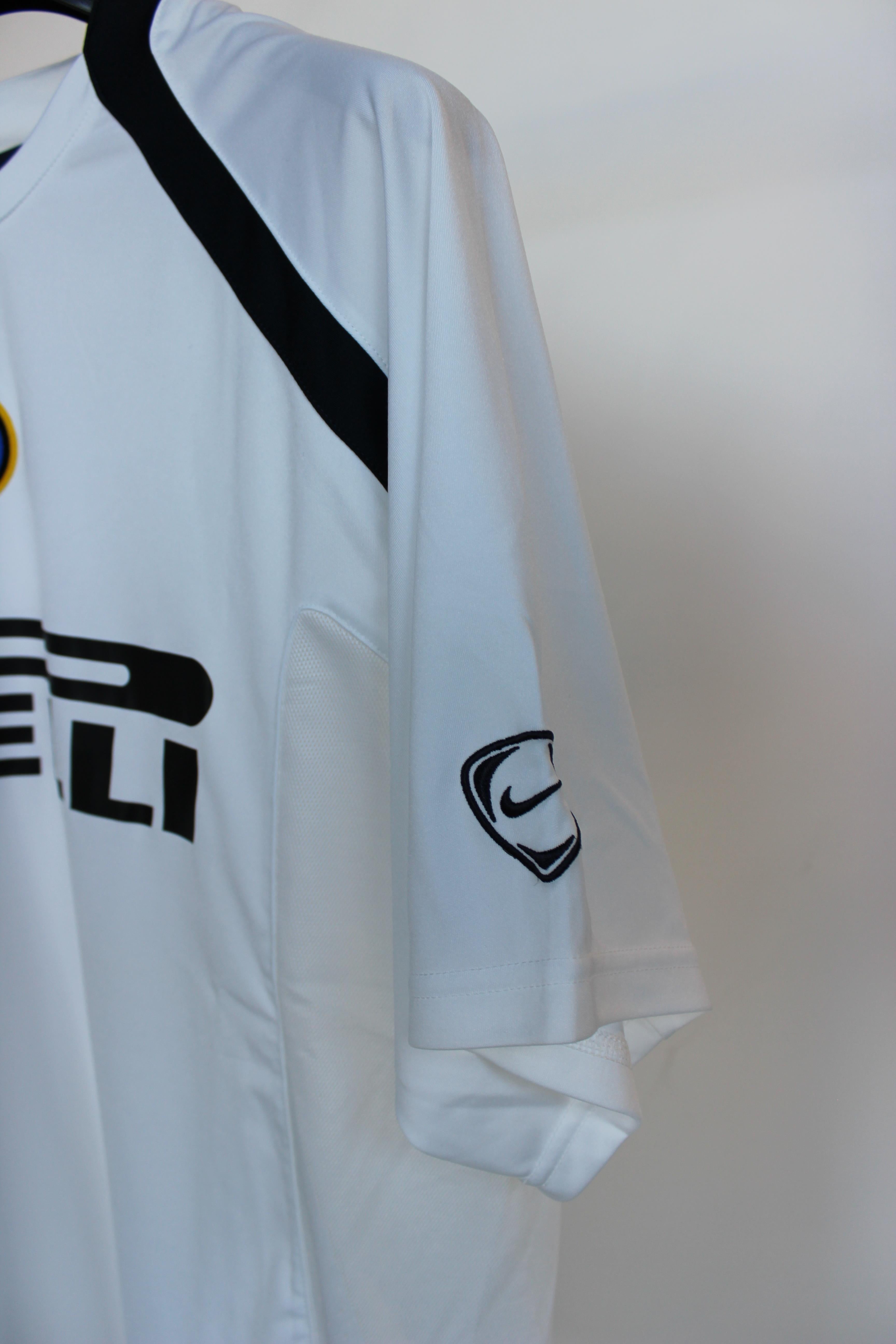 2005/2006 Inter Nike Training Shirt 195855 100 NIKE