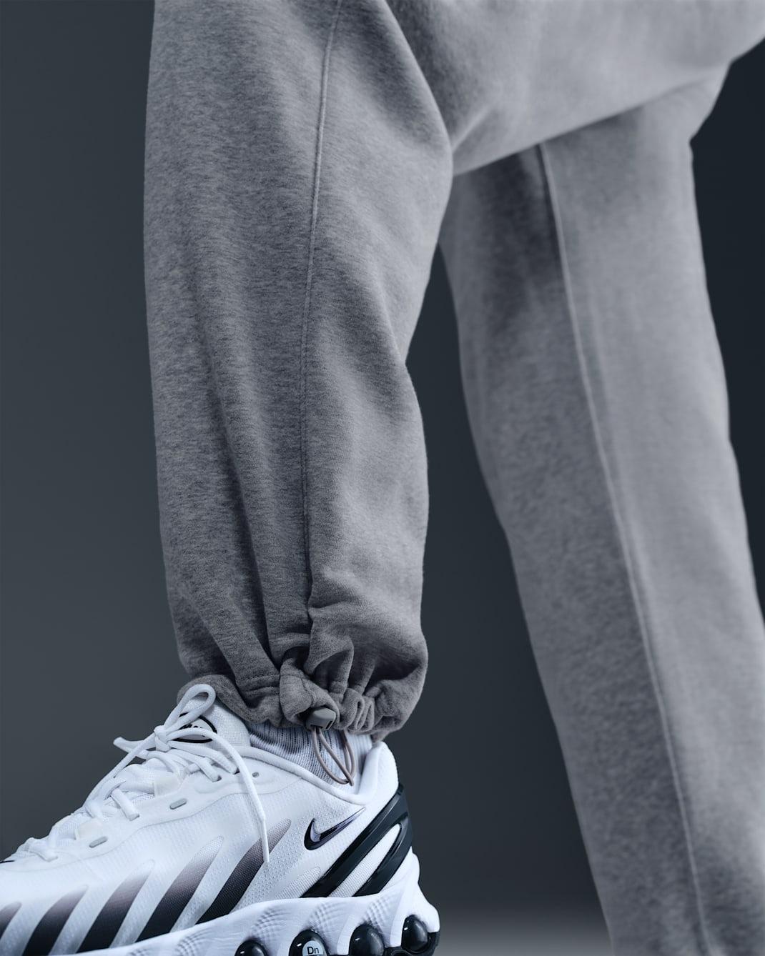 Pantaloni Club Bungee Fleece<BR/> IF0488 063 NIKE