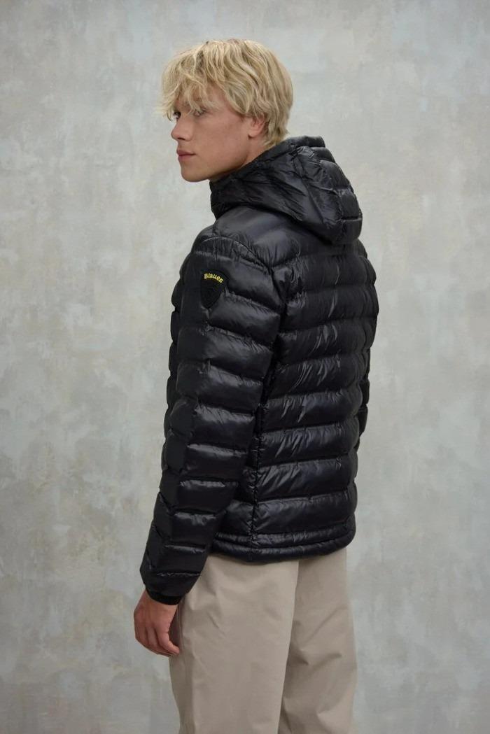 Charles M 25WBLUC02132 999EN BLAUER