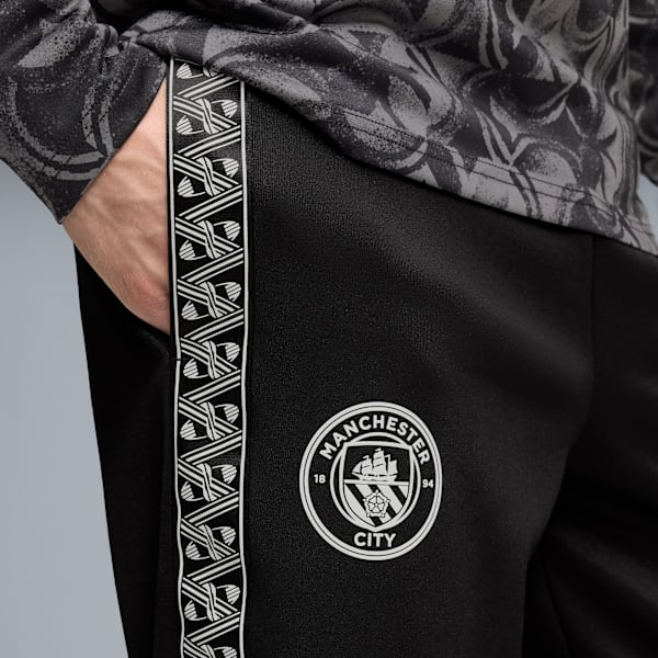 MCFC KING Anthem 782173 02 PUMA