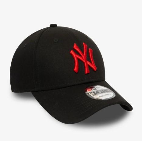 League Essentials 940 12380594 BLK NEW ERA