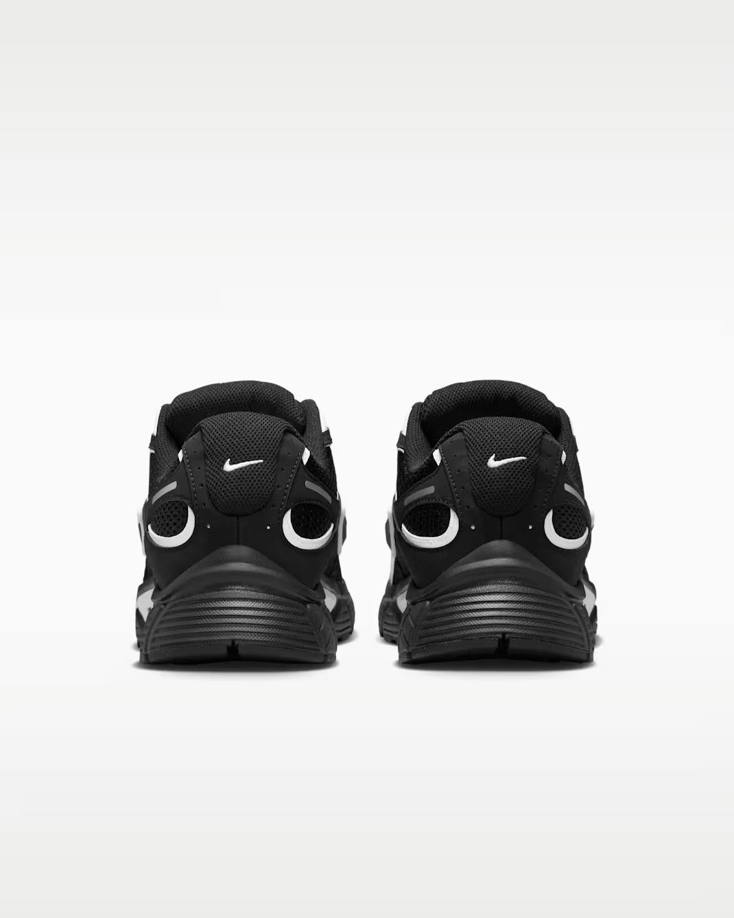 Nike V5 RNR IO7835 001 NIKE