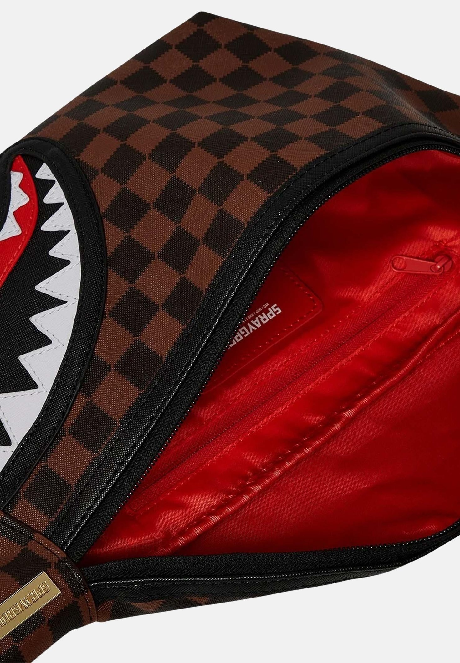 Sawtooth Sharks In Paris Savvy Crossbody
