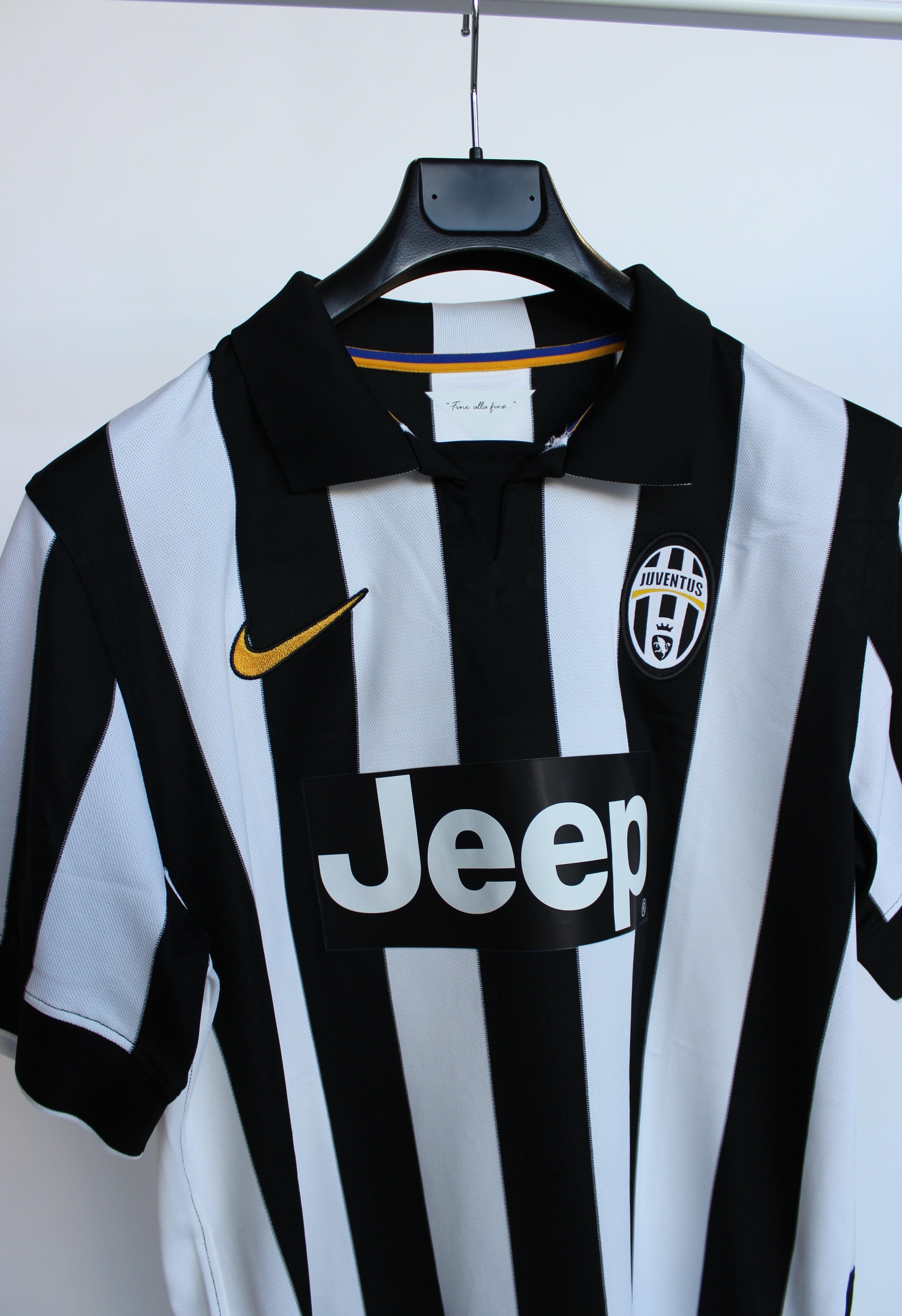 2014-15 Nike Juventus Home 611077 106 NIKE