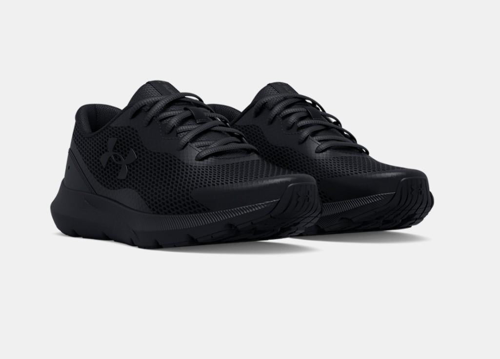 UA Surge 3 3024883 002 UNDER ARMOUR