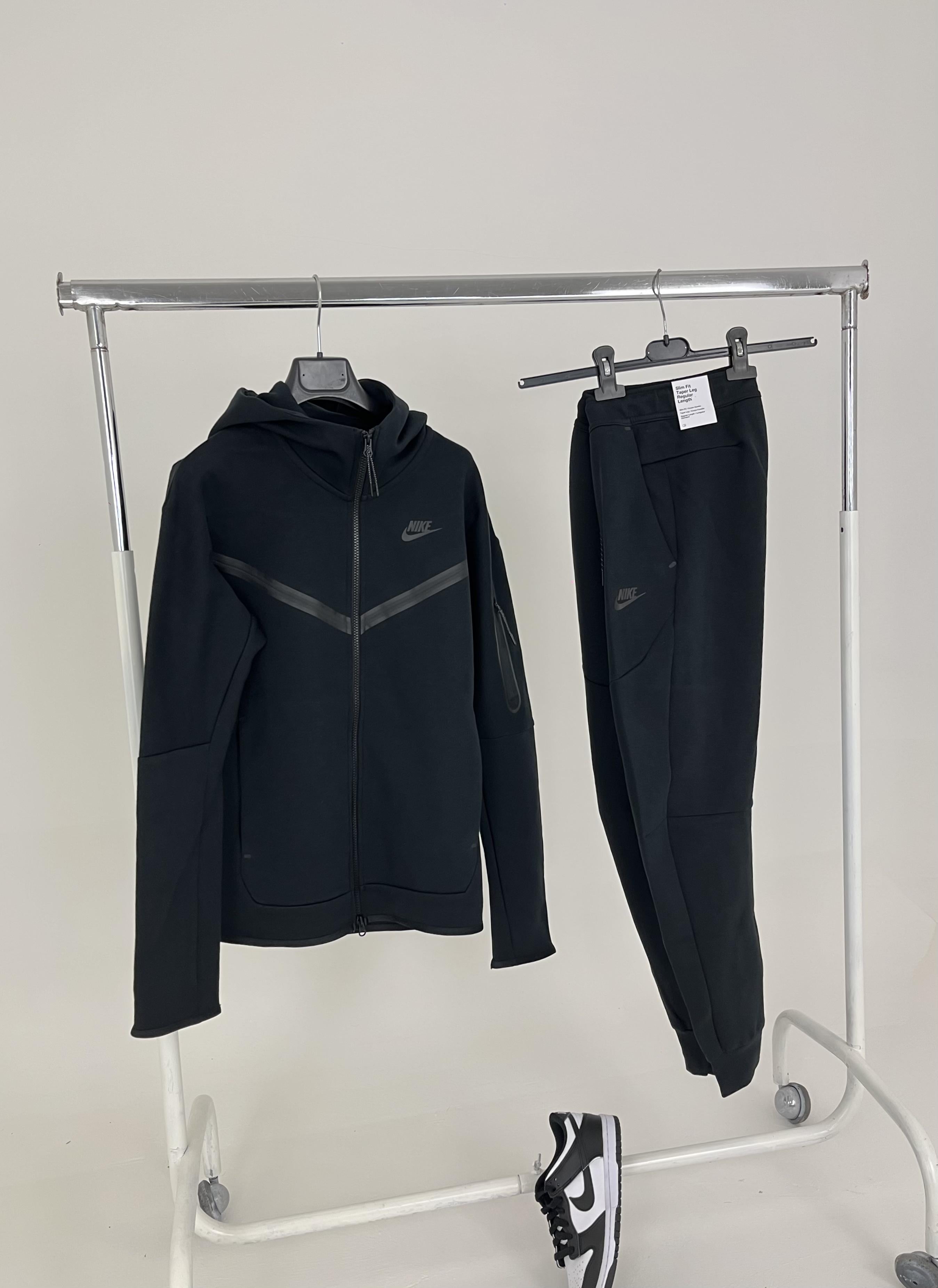 Pantalone Nike Sportswear Tech Fleece Jogger Uomo CU4495 010 NIKE