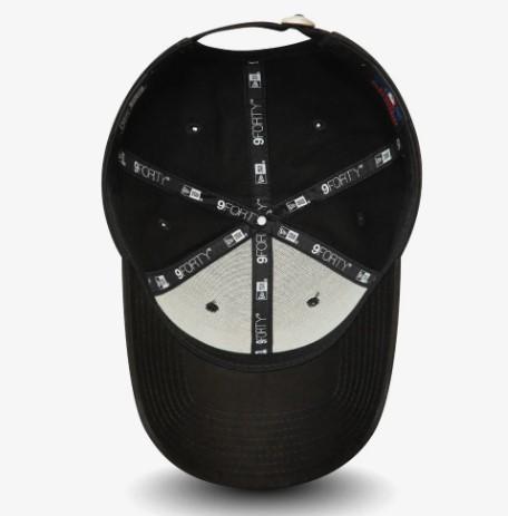 League Essentials 940 12380594 BLK NEW ERA
