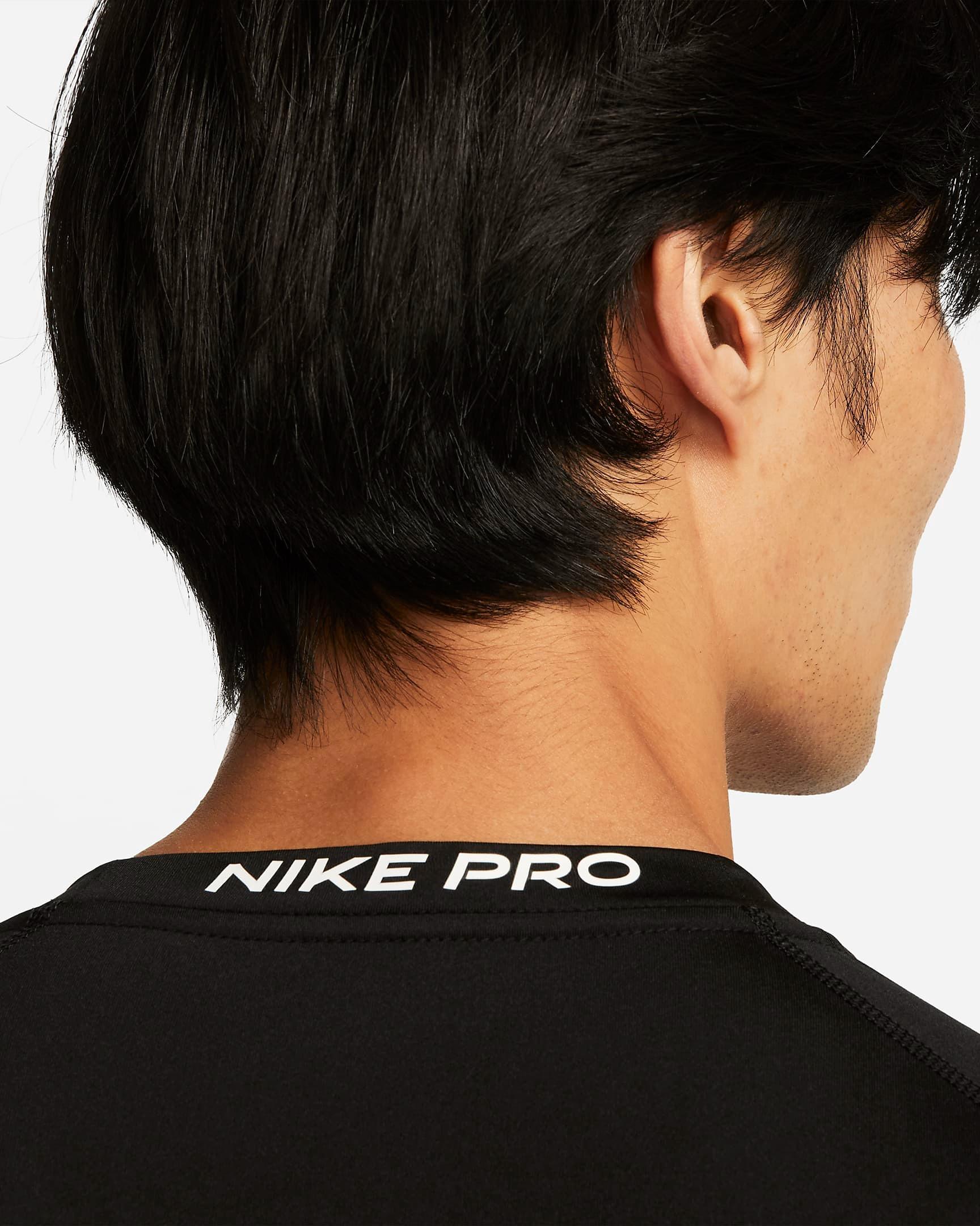 Maglia da fitness aderente a manica lunga FB7919 010 NIKE