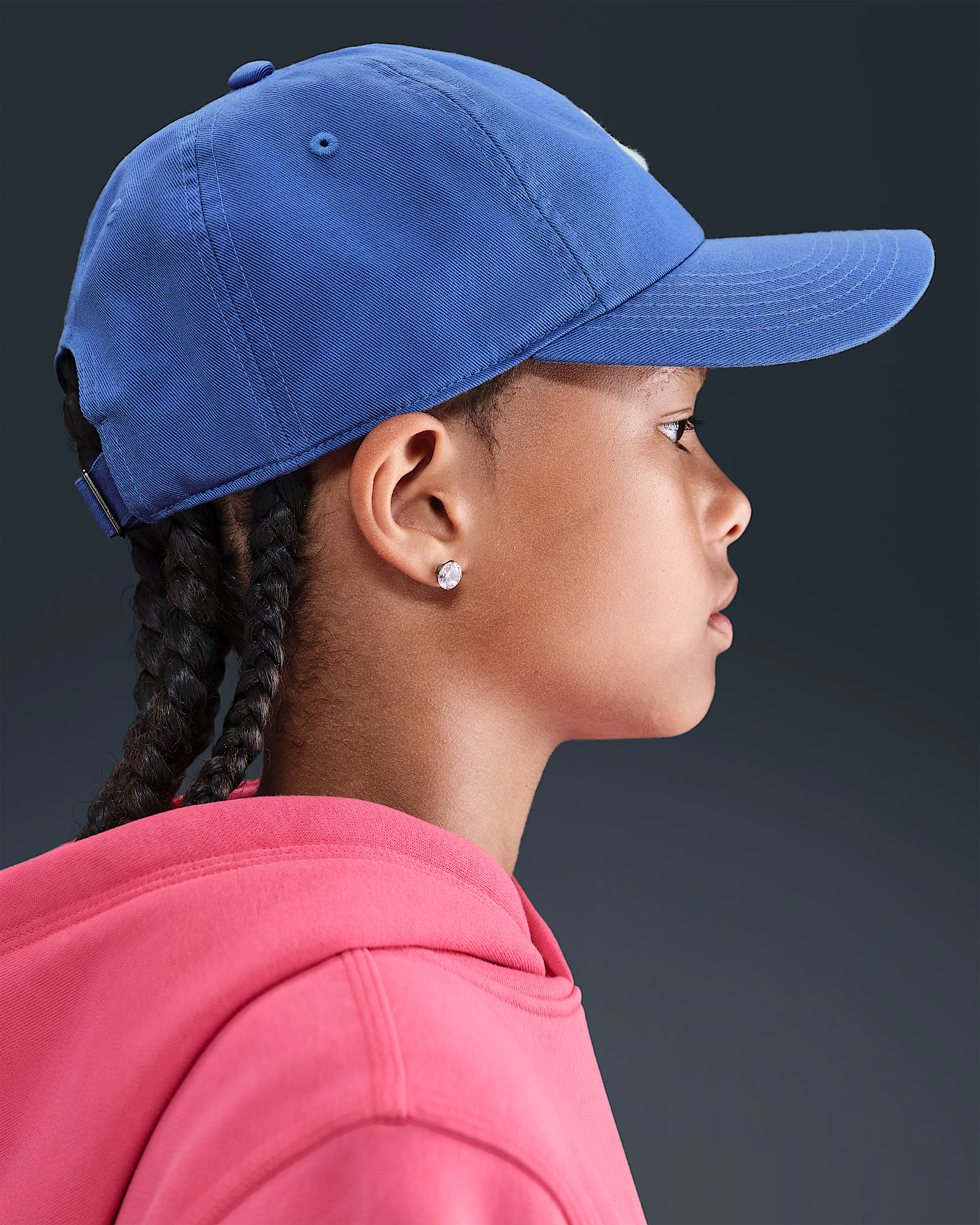 Future Curve Brim Cap 8A2902 U89 NIKE