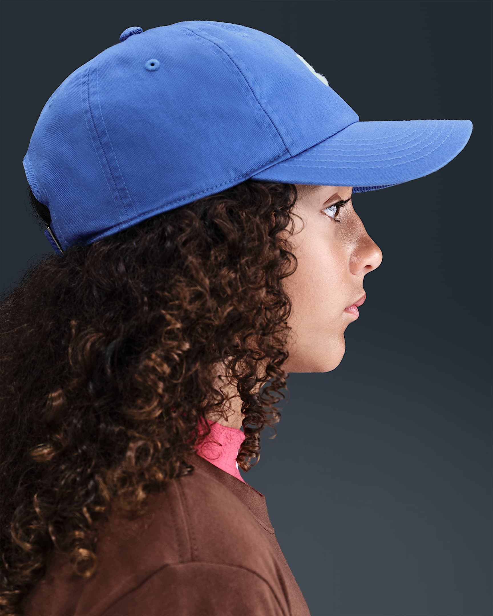 Future Curve Brim Cap 8A2902 U89 NIKE
