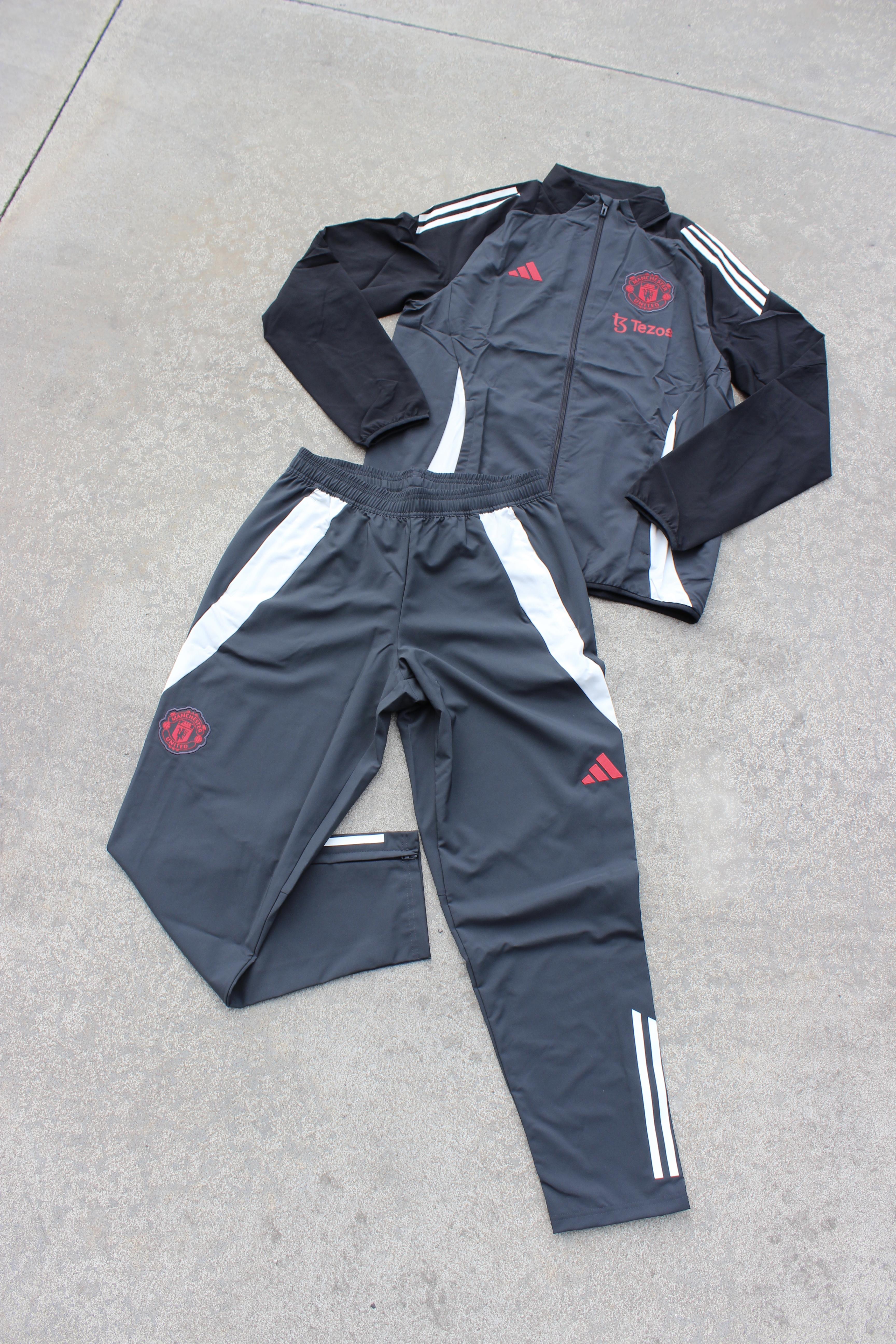 Manchester United Tracksuit IS8081 UNI ADIDAS