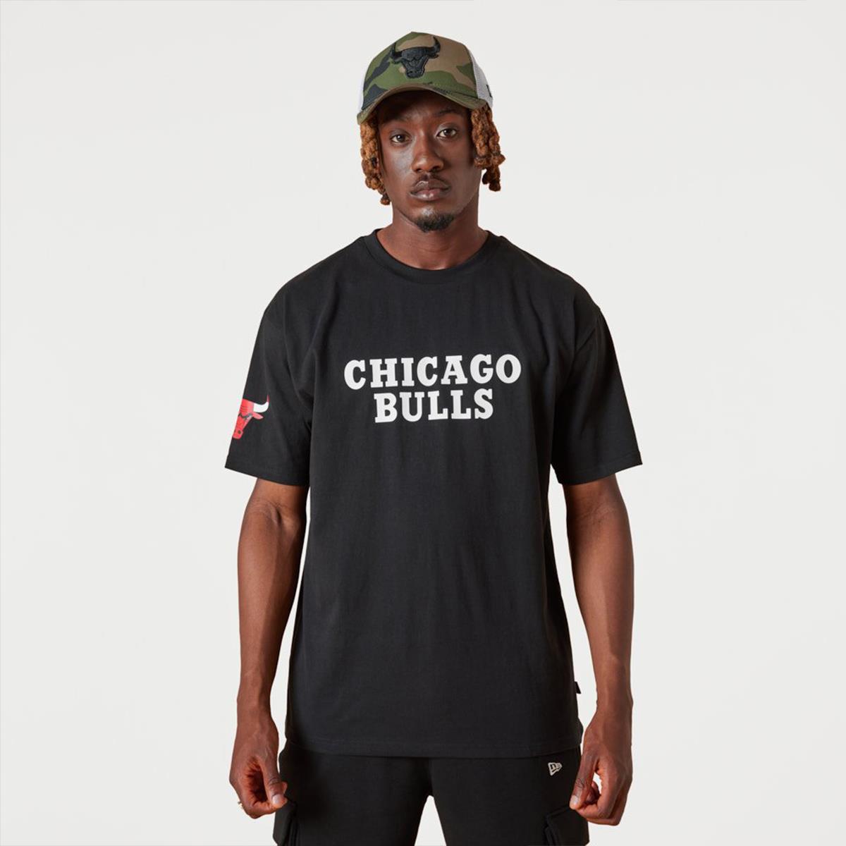 CHICAGO BULLS WORDMARK BLACK TEE<BR/> 13083847 UNI NEW ERA