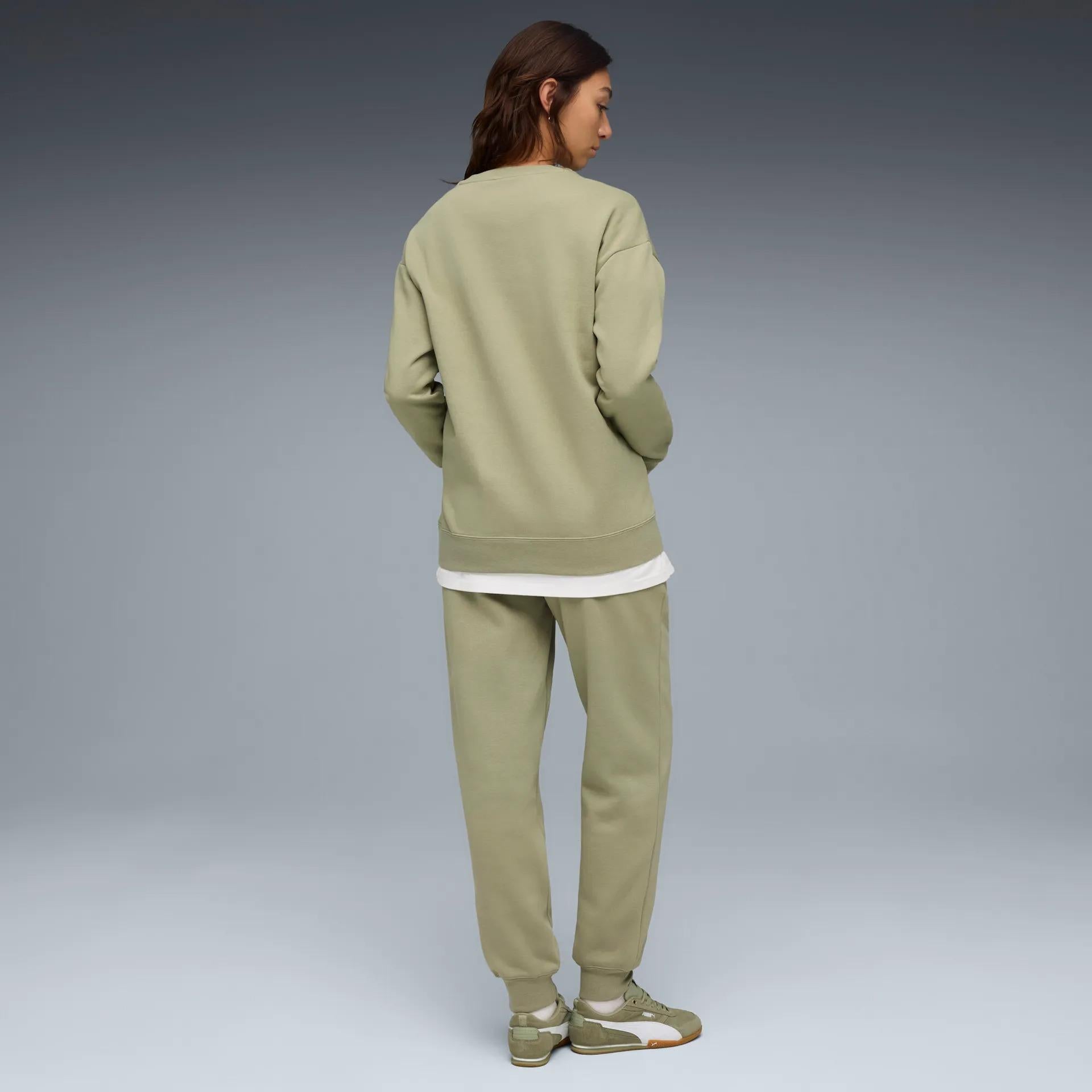 Sweat Suit Relaxed FL cl 688160 82 PUMA