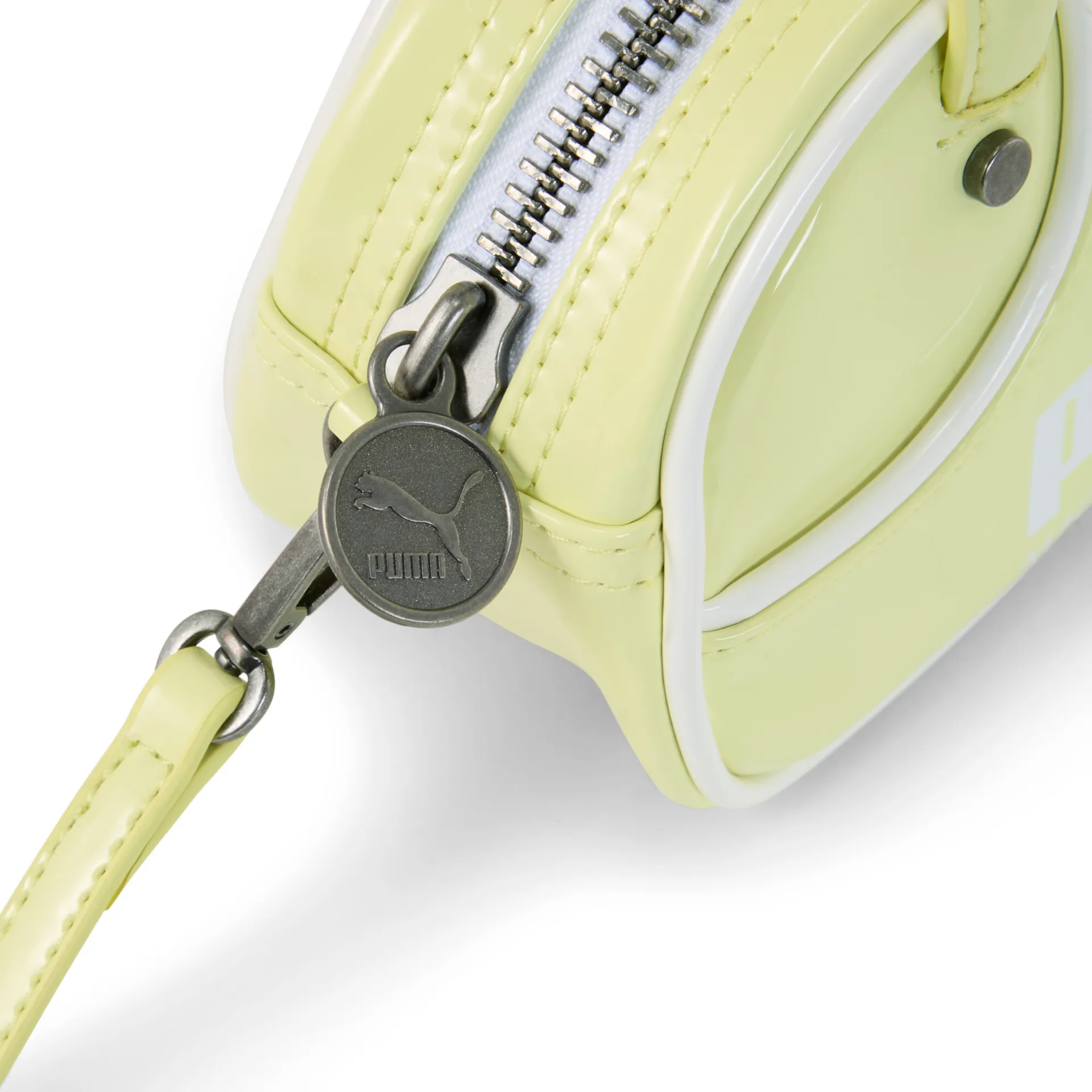 1976 Micro Grip Bag 091824 04 PUMA