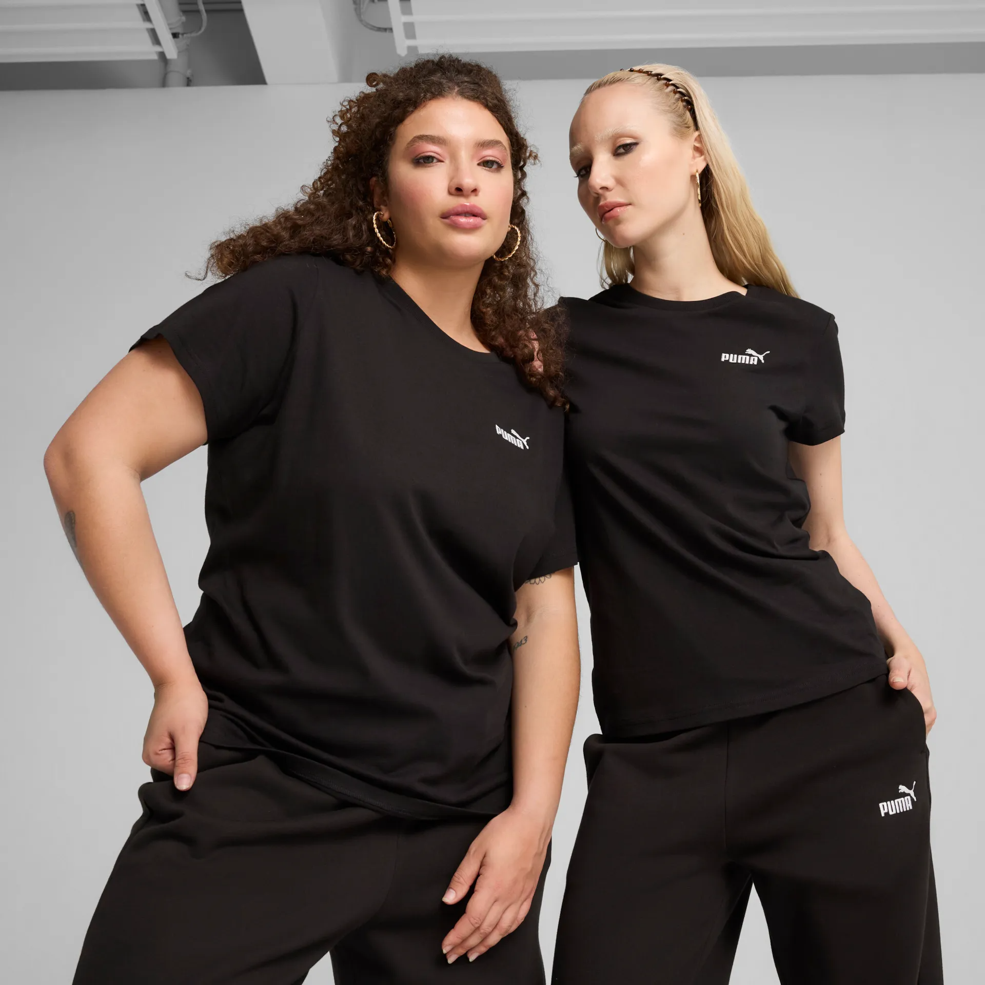 ESS Small No. 1 Logo Tee 682372 01 PUMA