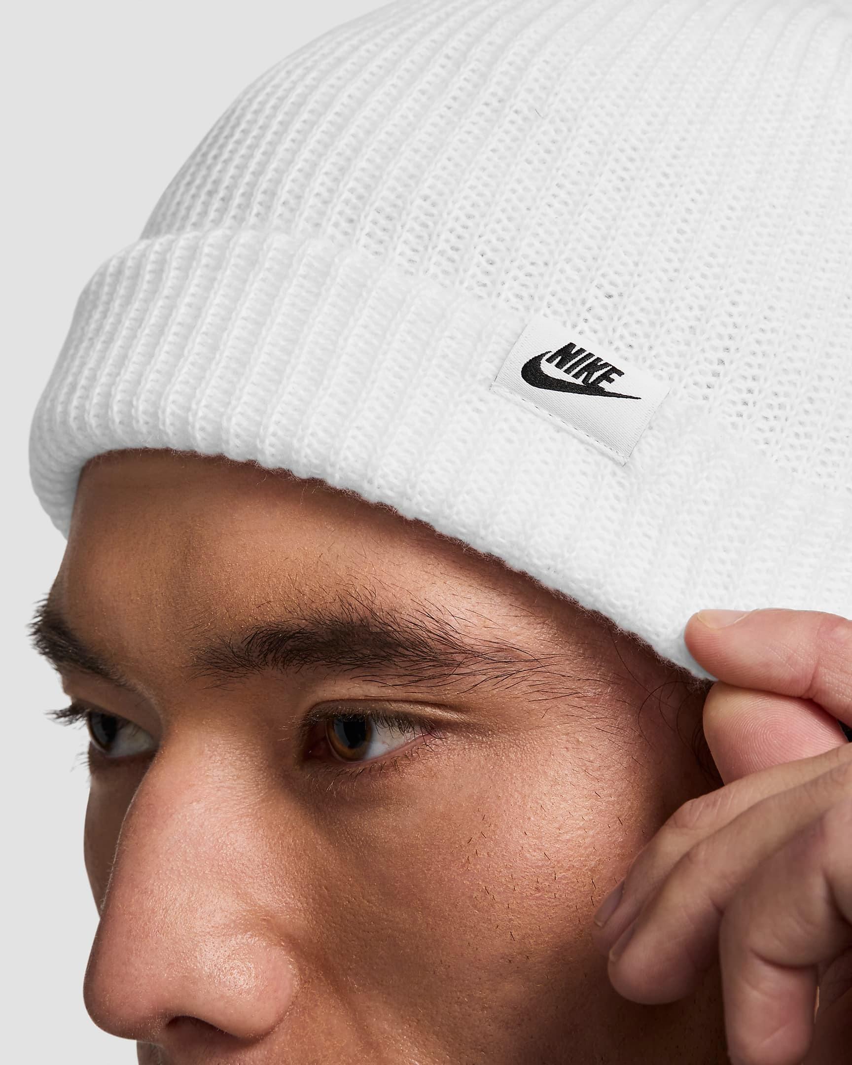 Futura365 Short-Cuff Beanie HF0176 100 NIKE