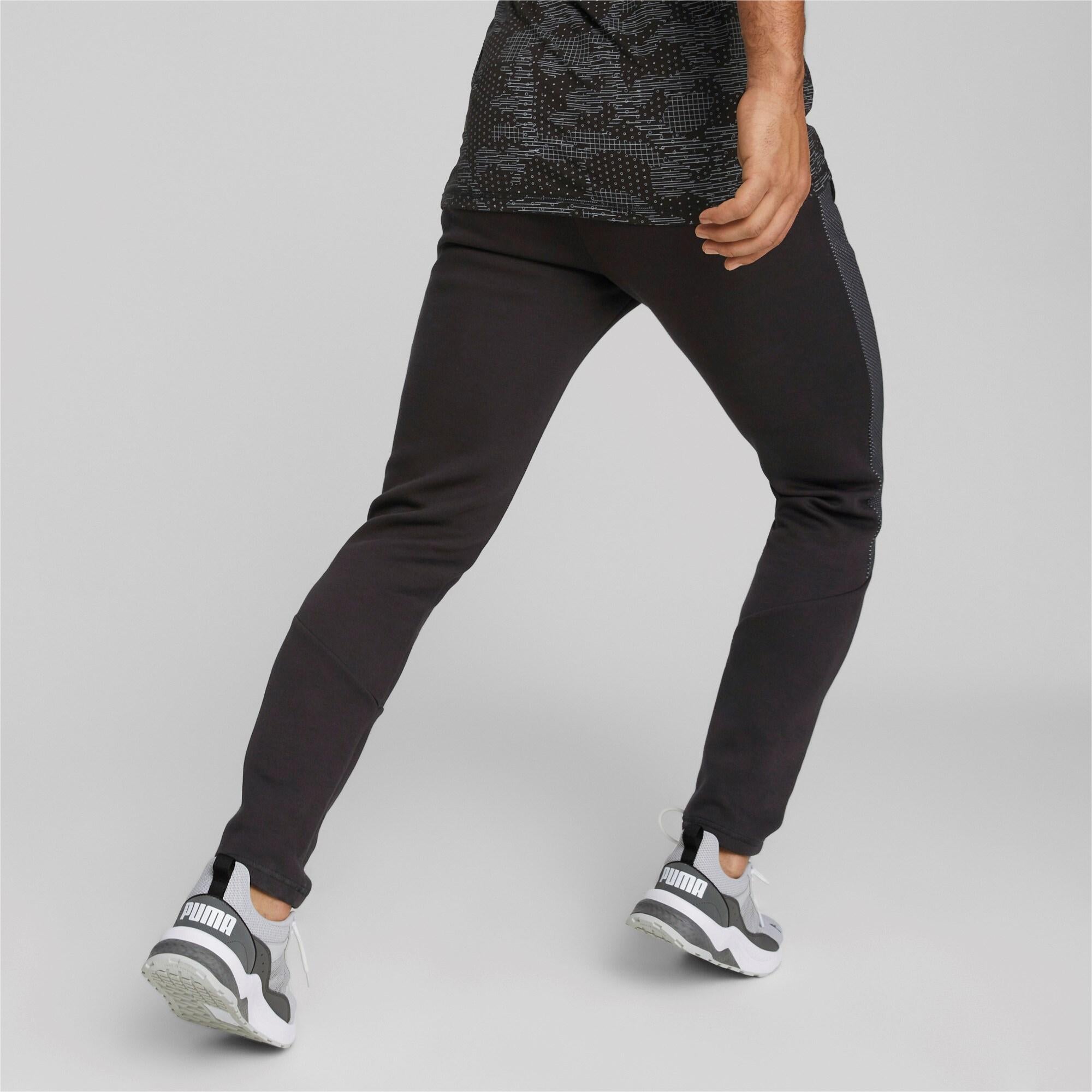 Evostripe Pants 675932 01 PUMA