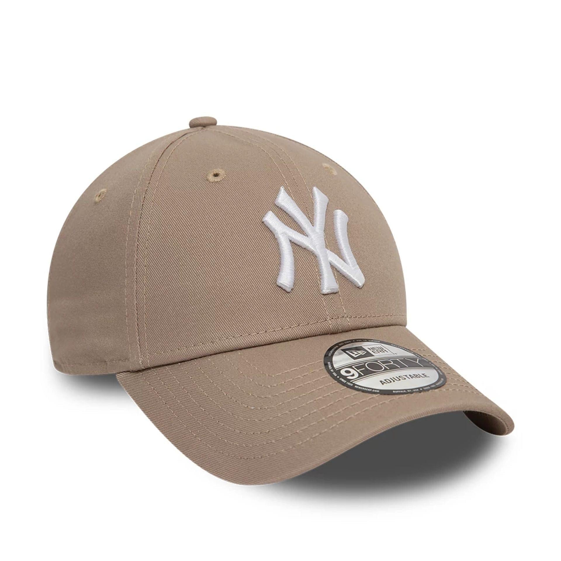 9FORTY New York Yankees League Essential 60471457 ABRWHI NEW ERA