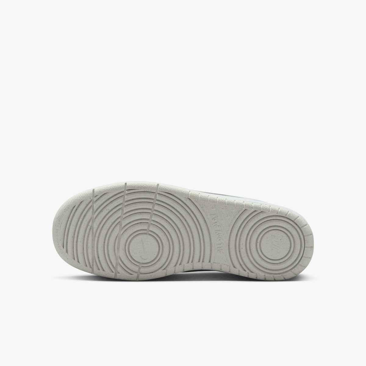 Court Borough Low Recraft DV5456 128 NIKE