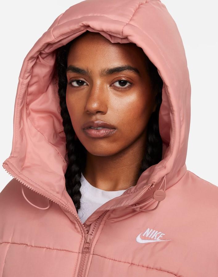 W NSW ESSTL THRMR CLSC PUFFER FB7672 618 NIKE