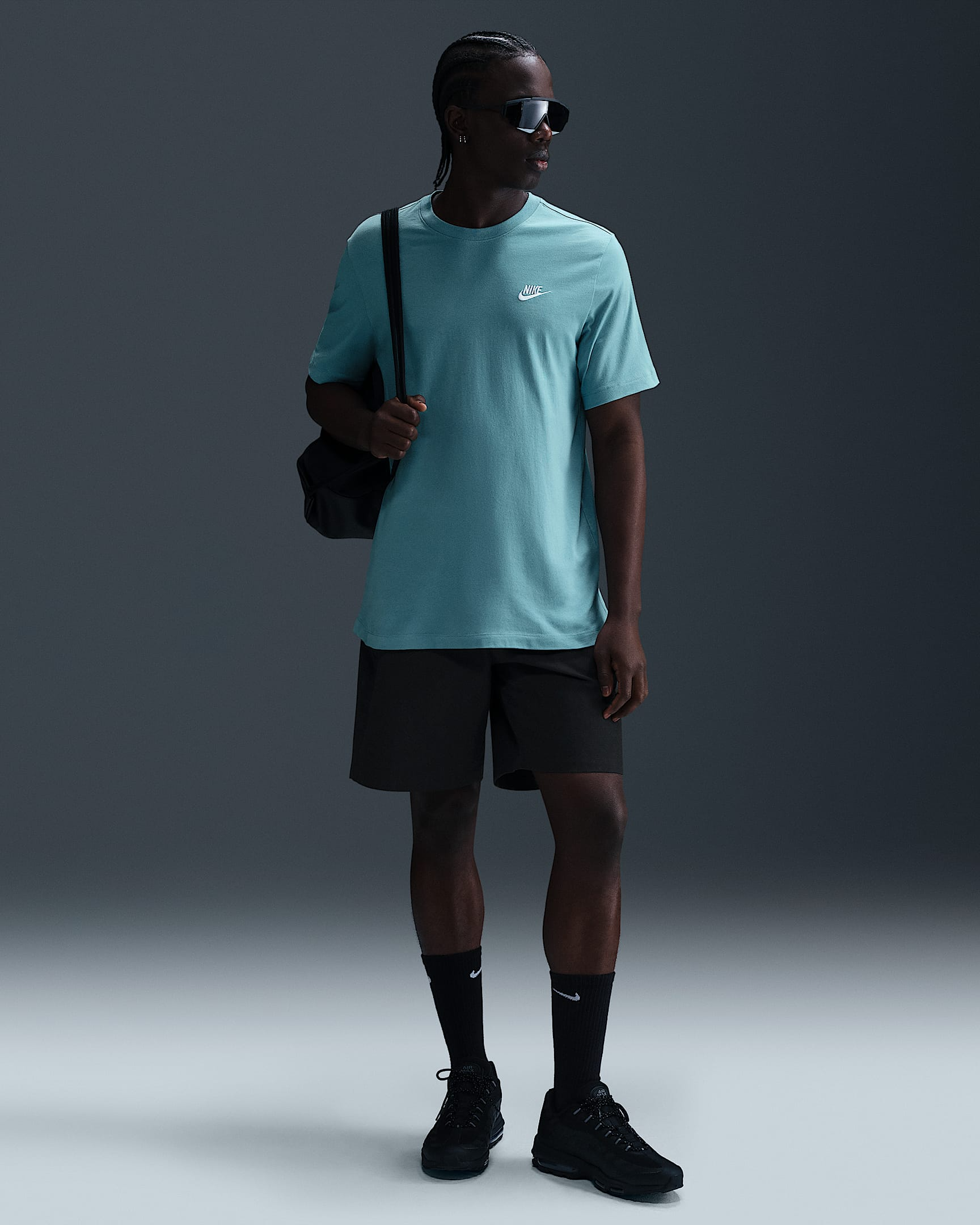 Sportswear Club T-shirt AR4997 465 NIKE