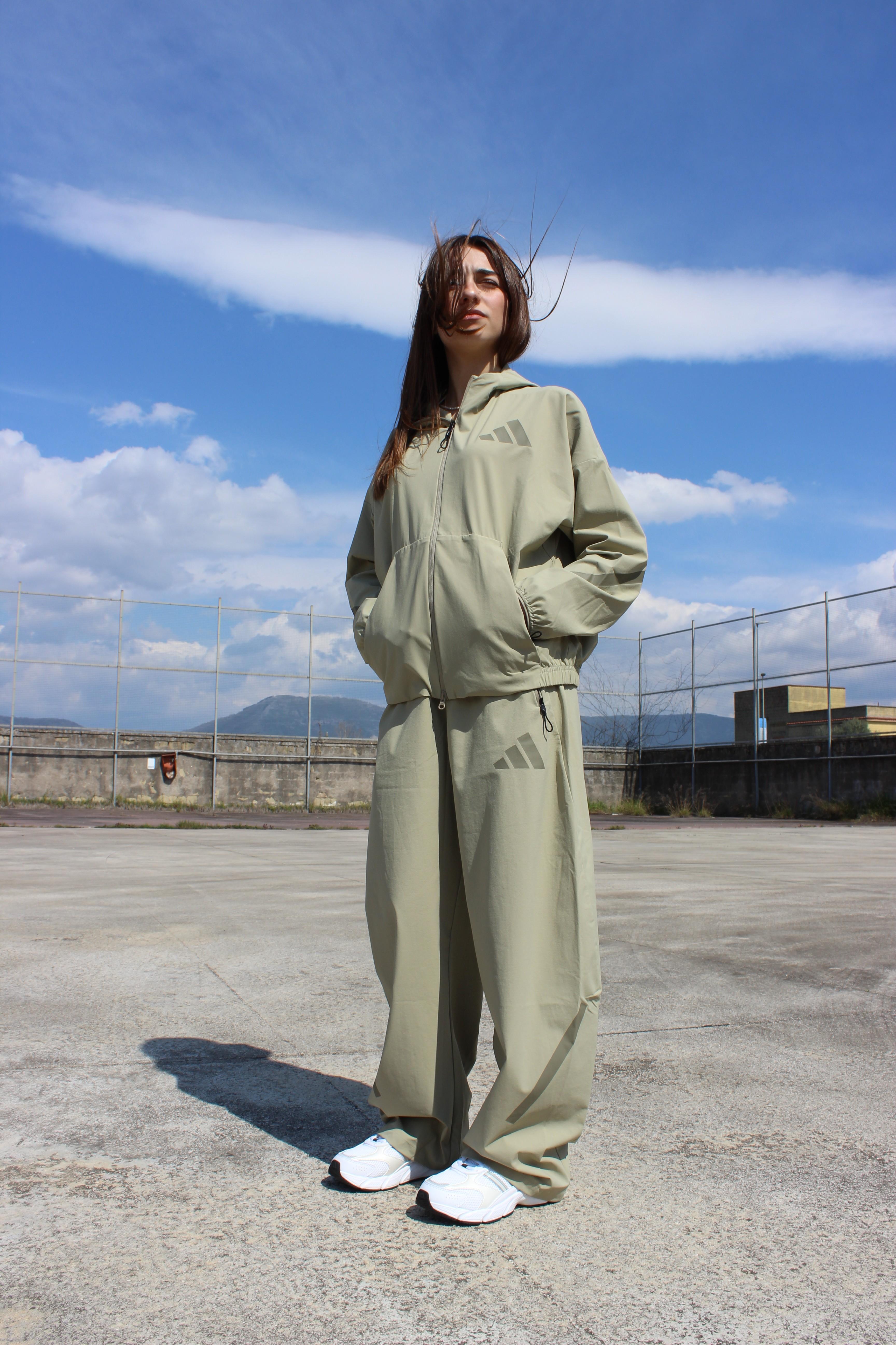 Essential Tracksuit KD8476 - ADIDAS