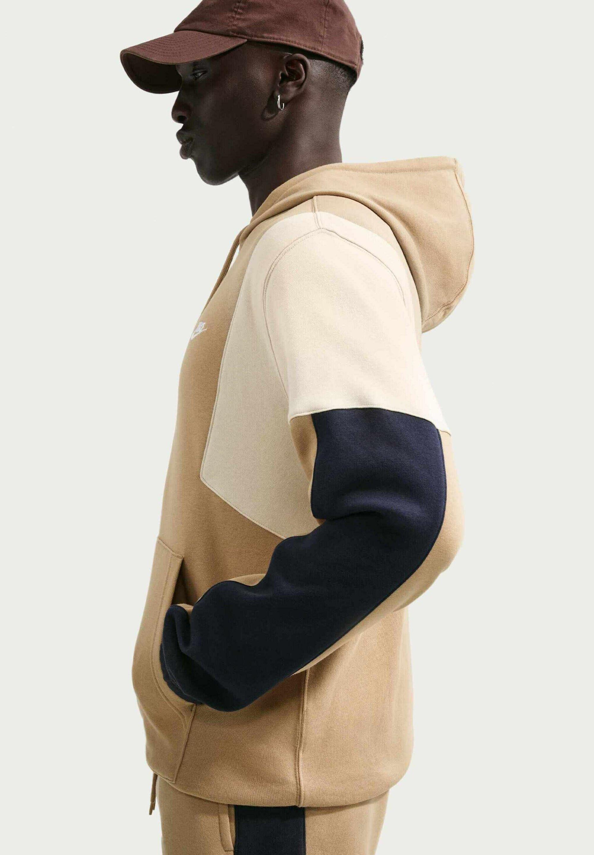 Sportswear Club HV1165 297 NIKE