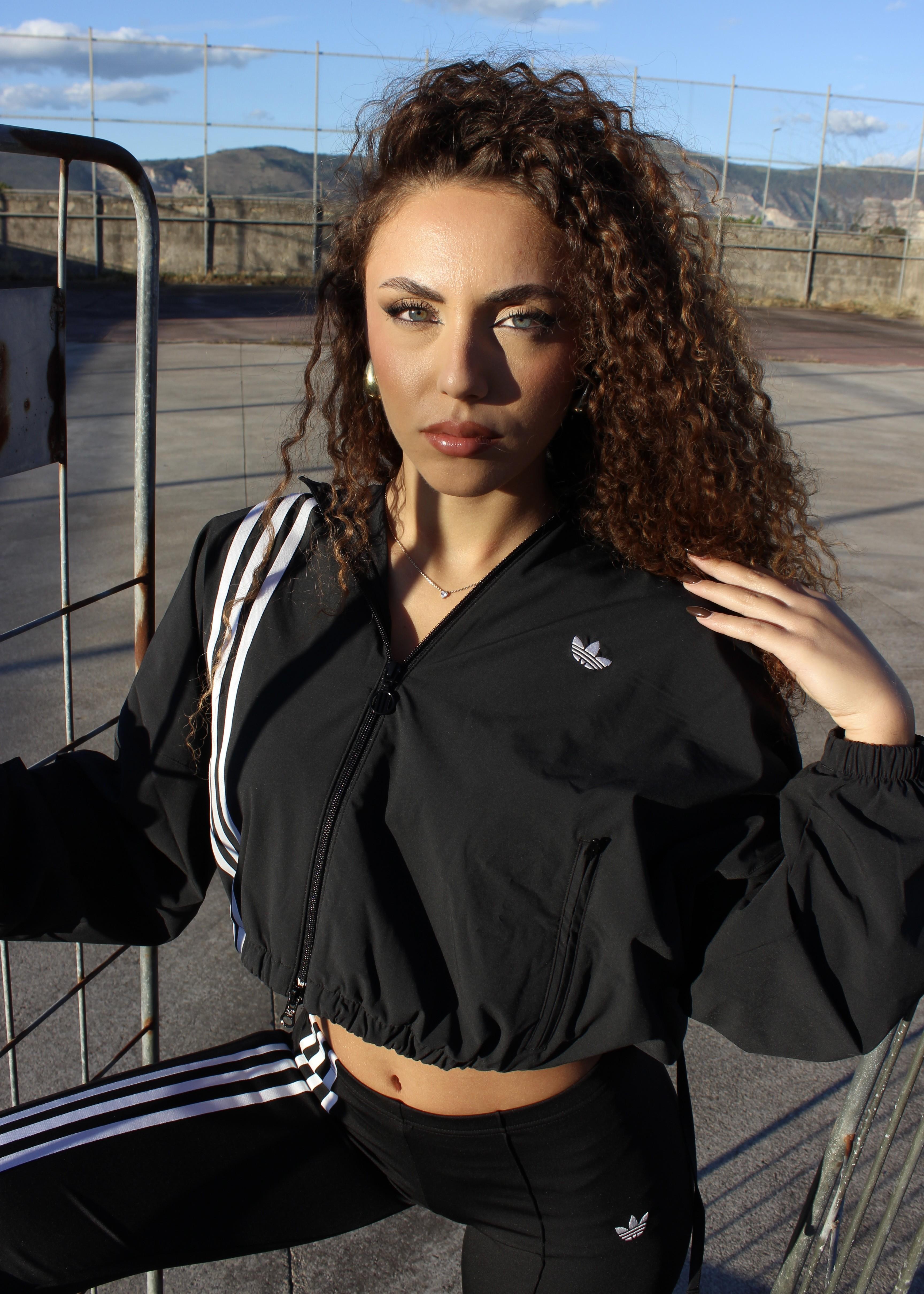 Tracksuit nero con fiocco JX2698 UNI ADIDAS
