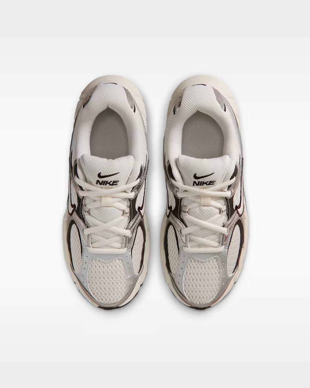 V5 Rnr HQ6411 005 NIKE