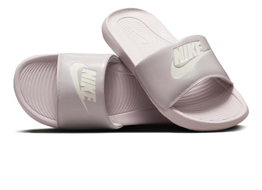 Victori One CN9677 008 NIKE