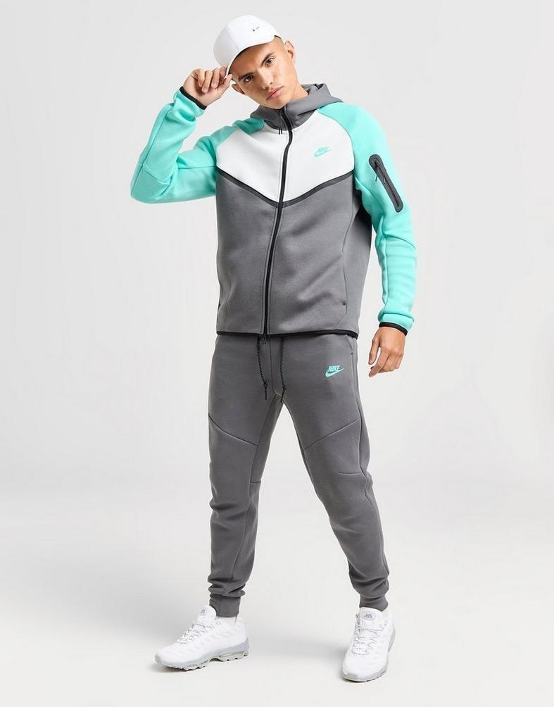 Tech Fleece HV6512 068 NIKE