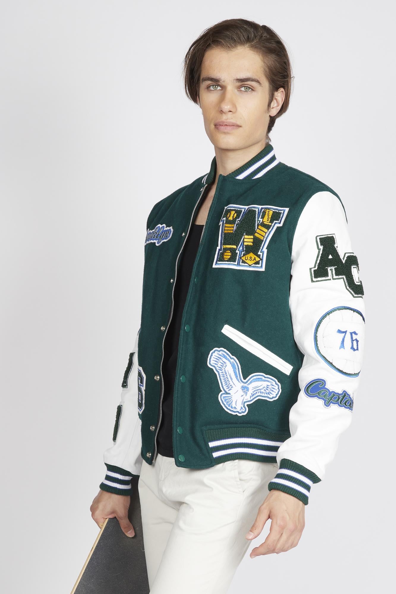 American College Varsity AC 8 AMERICAN COLLEGE