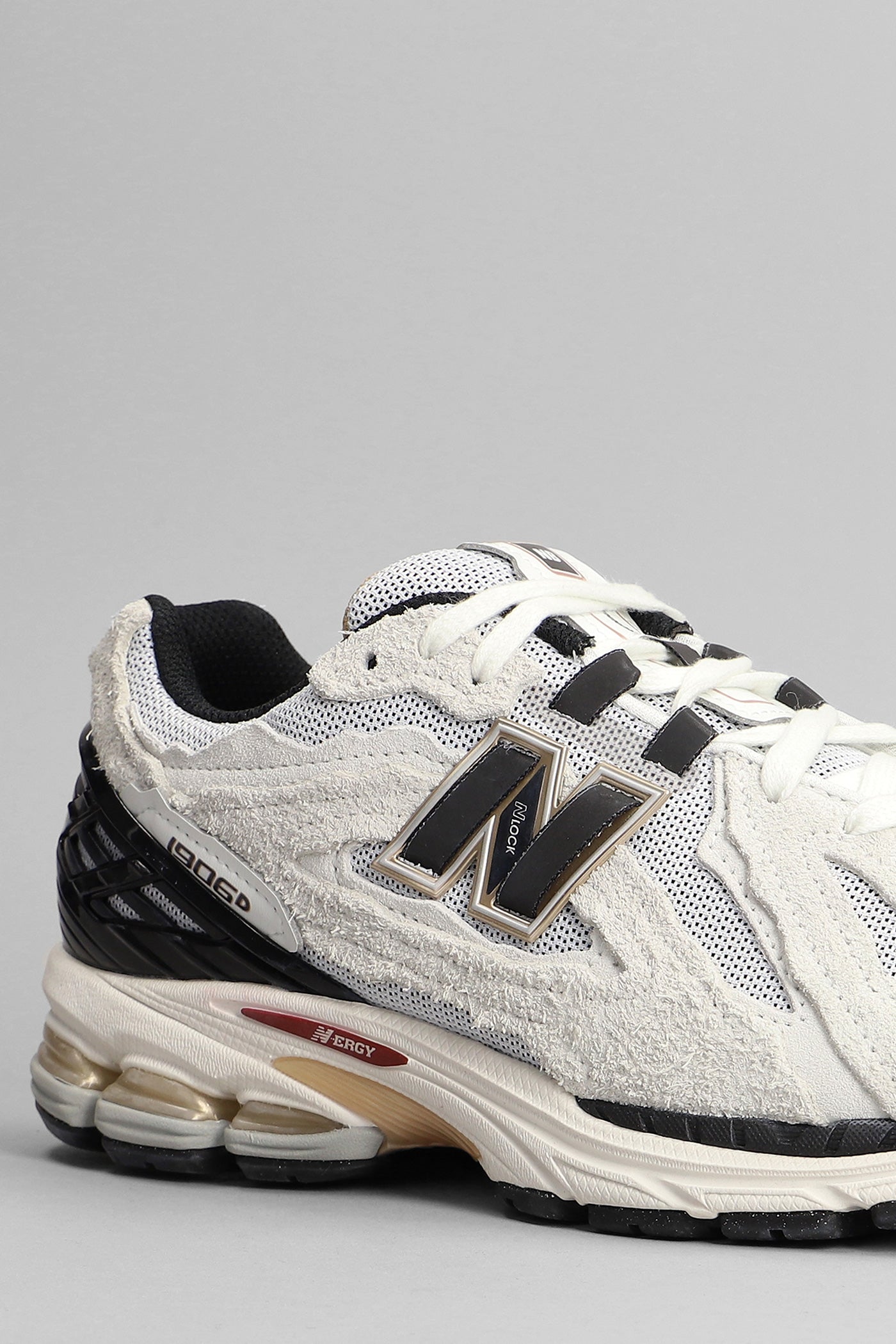 NEW BALANCE M1906DC