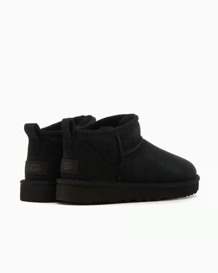 UGG 1116109BLK