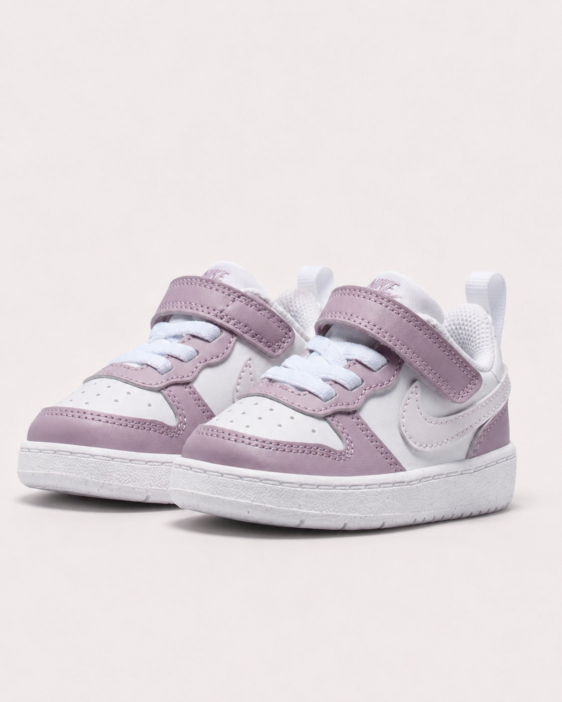 Court Borough DV5458 134 NIKE 