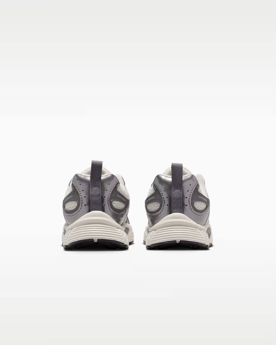 Nike V5 Runner HQ6412 003 NIKE 