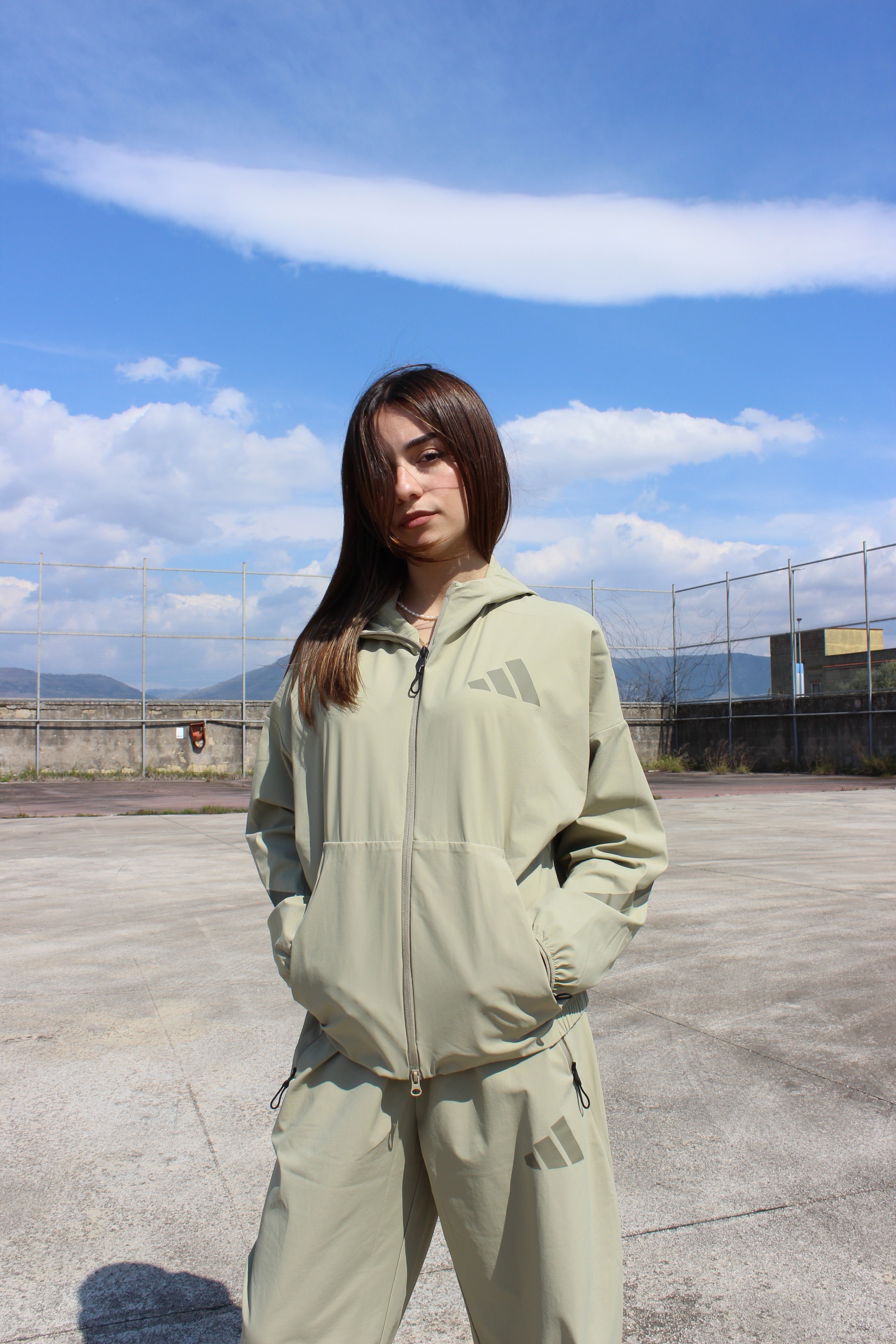 Essential Tracksuit KD8476 - ADIDAS 