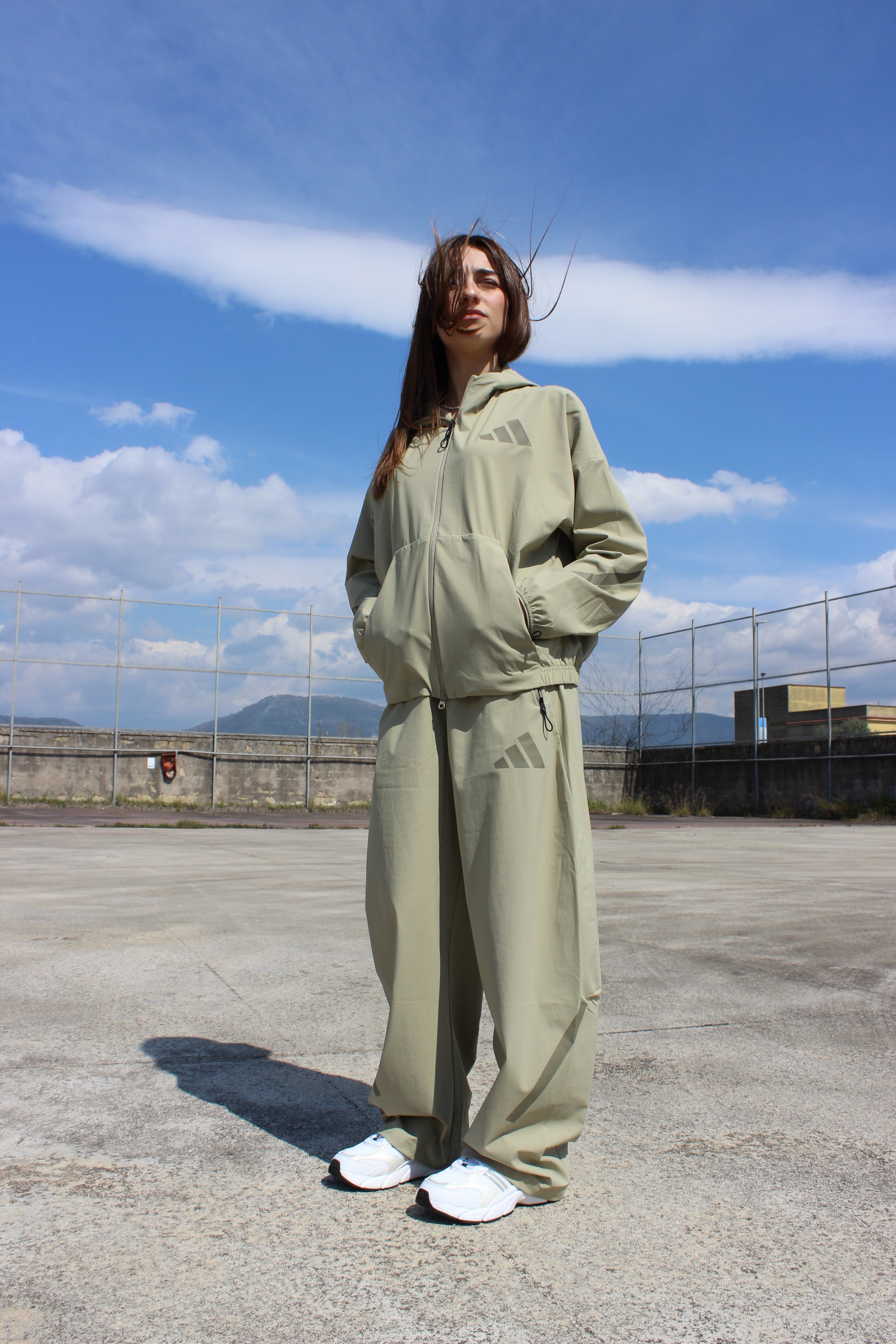 Essential Tracksuit KD8476 - ADIDAS 