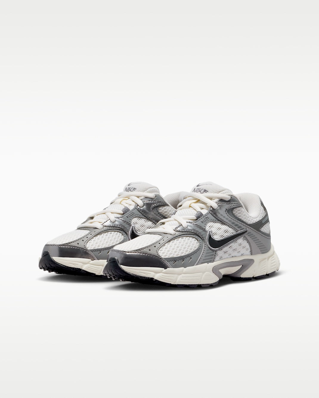 V5 Rnr (GS) HQ6411 003 NIKE 