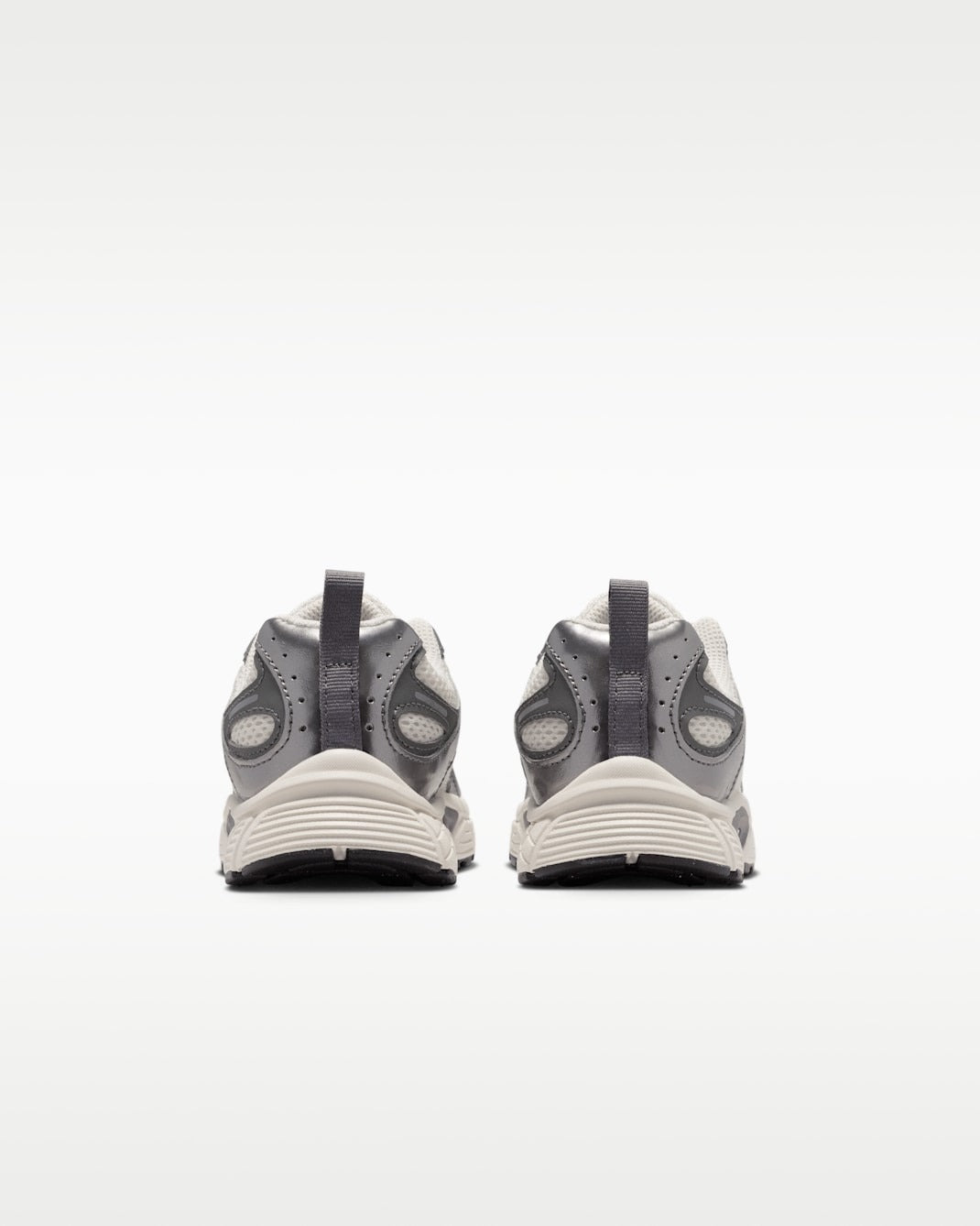 V5 Runner HQ6412 003 NIKE 