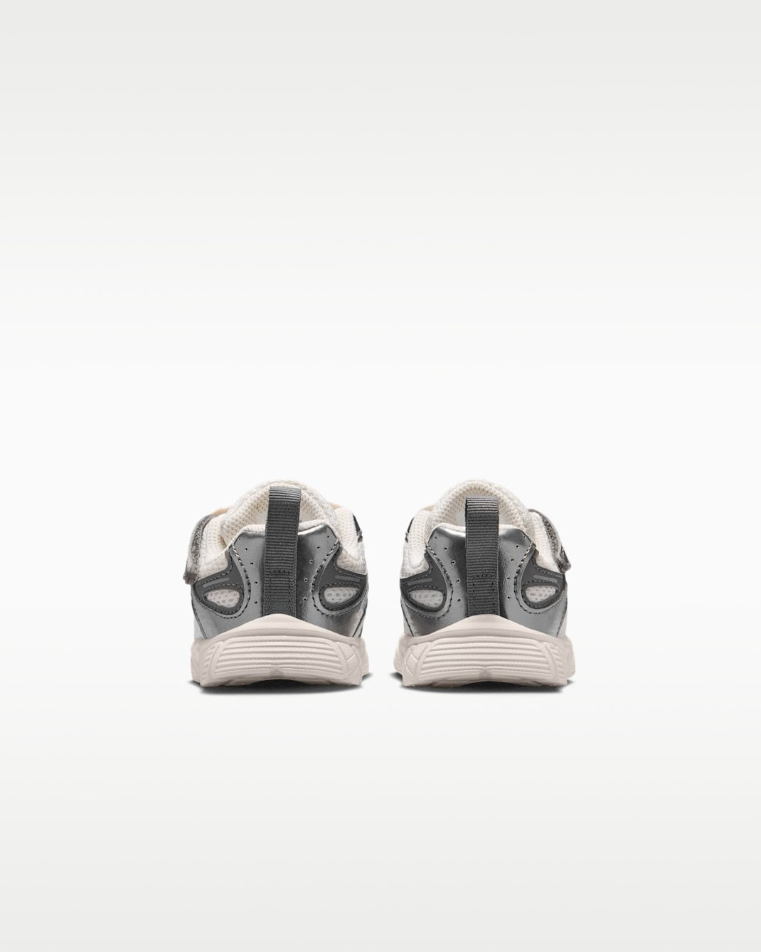 V5 Runner HQ6413 003 NIKE 