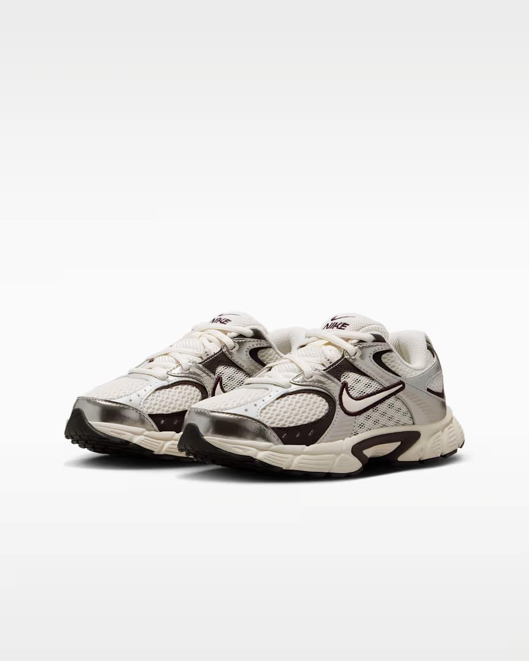 V5 Rnr HQ6411 005 NIKE 