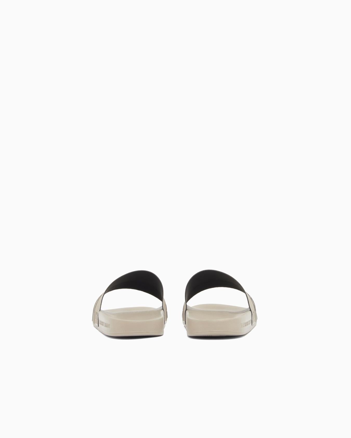 Unisex Plastic Shoes Beachwear 7X000110 MZ660 EA7 